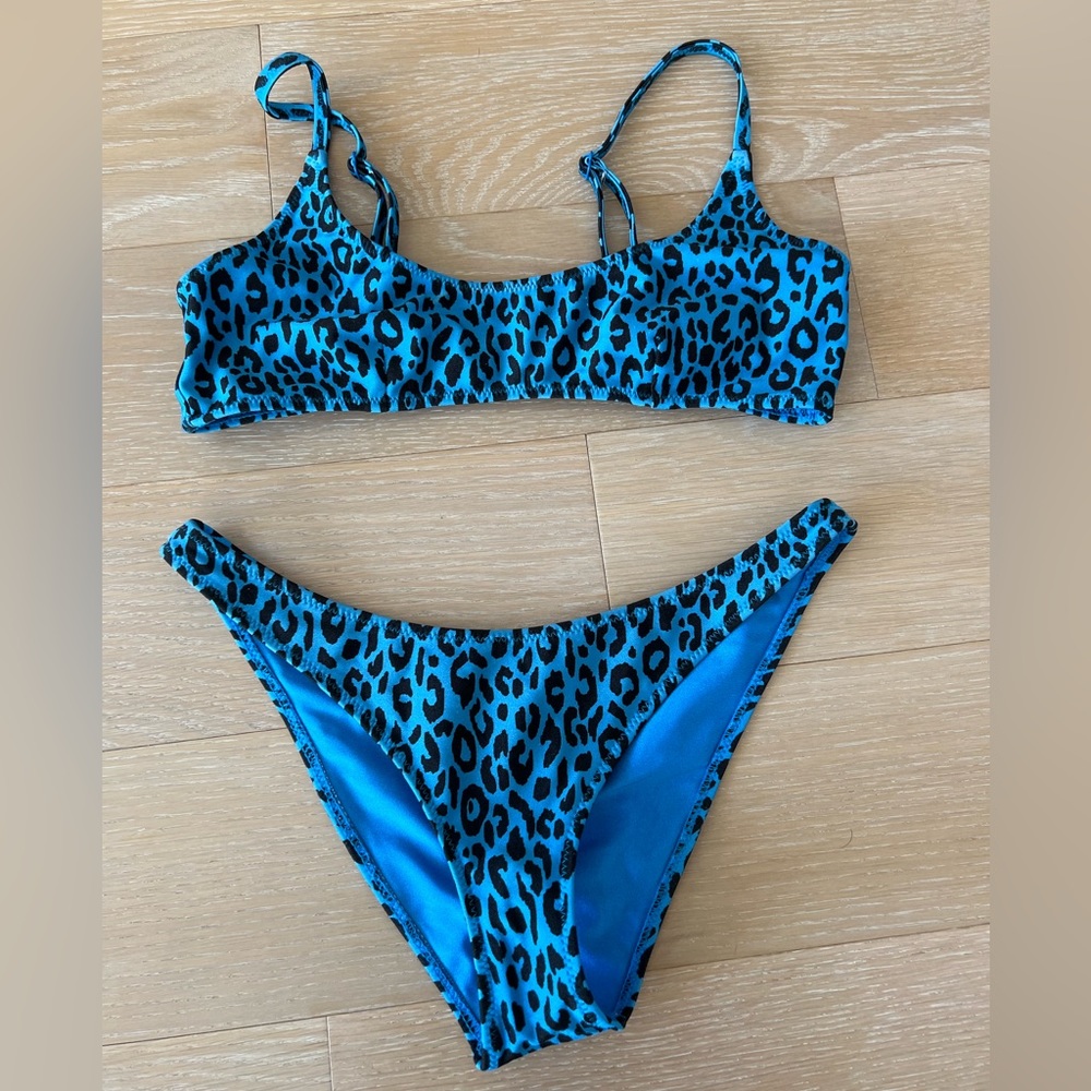 TRIANGL BIKINI